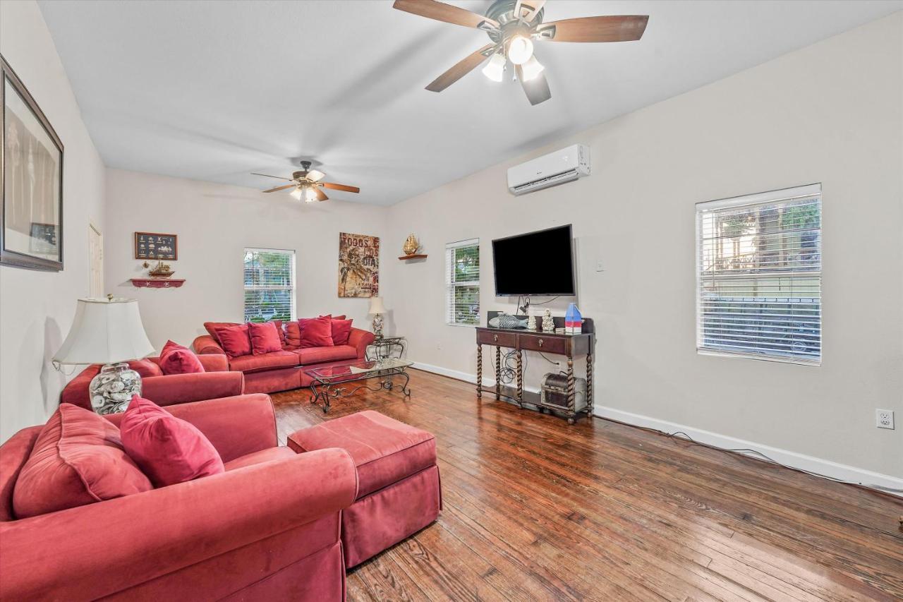 Tranquil Getaway In The Heart Of Galveston, Pets Welcome Exteriör bild