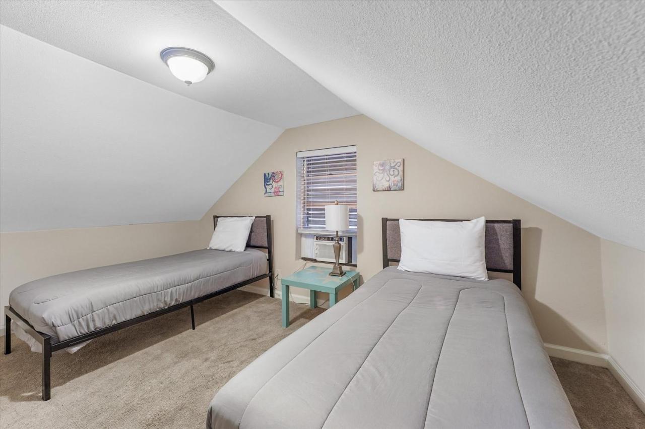Tranquil Getaway In The Heart Of Galveston, Pets Welcome Exteriör bild